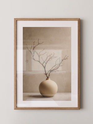 Äste in Kugelvase Minimalistisch