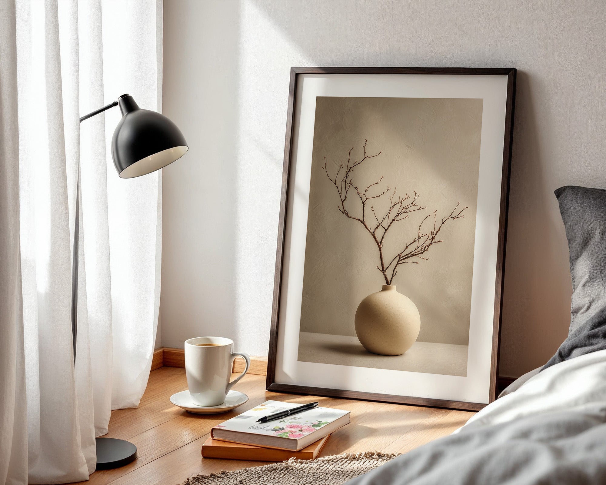 Äste in Kugelvase Minimalistisch