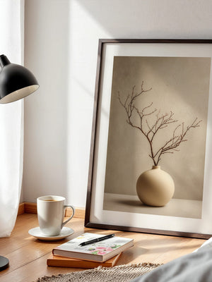 Äste in Kugelvase Minimalistisch