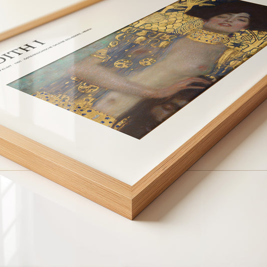 Porträt Frau Goldene Details