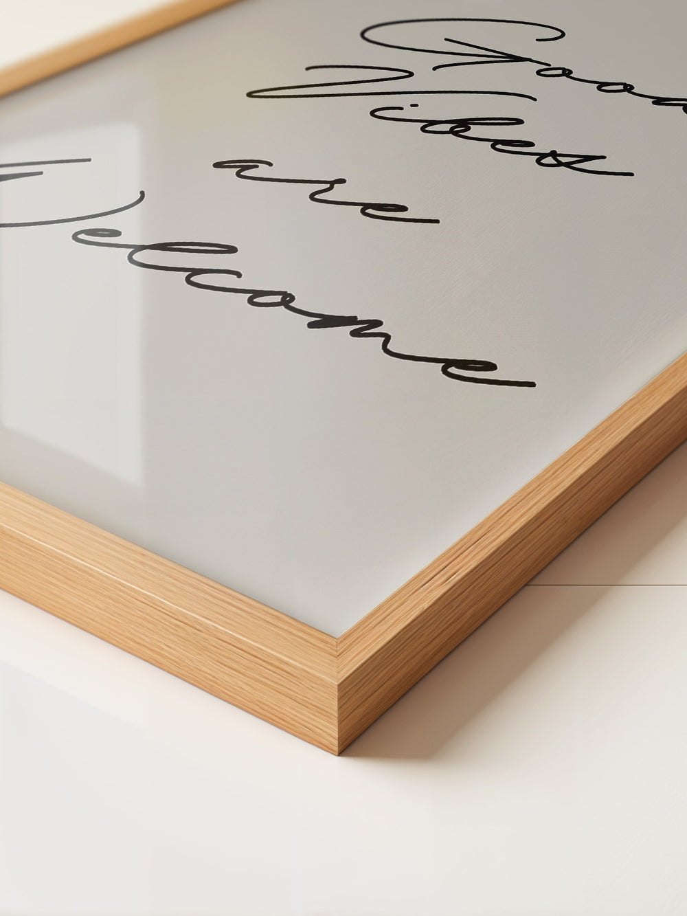 Schriftzug Good Vibes modern