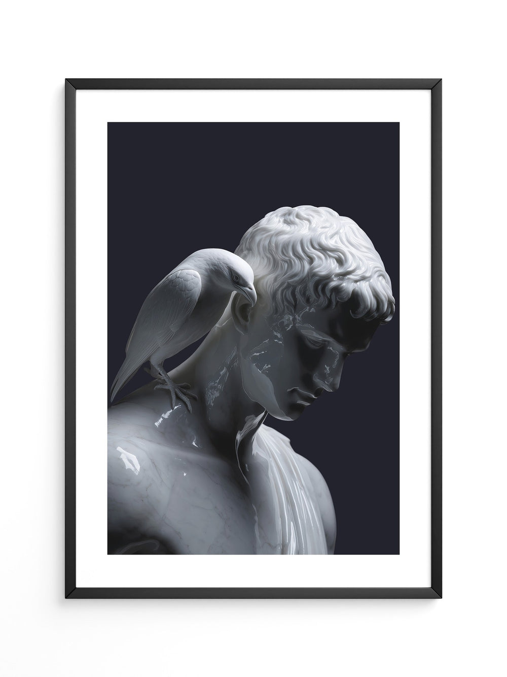 Skulptur mit Vogel Dunkelkontrast