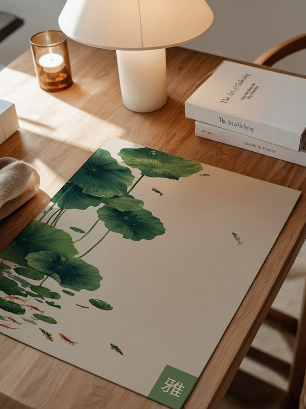 Seerosen und Koi minimalistisch
