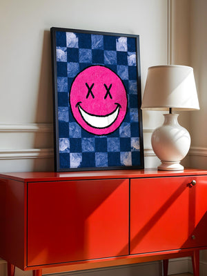 Grinsendes Emoji Pink Blau Gerastert