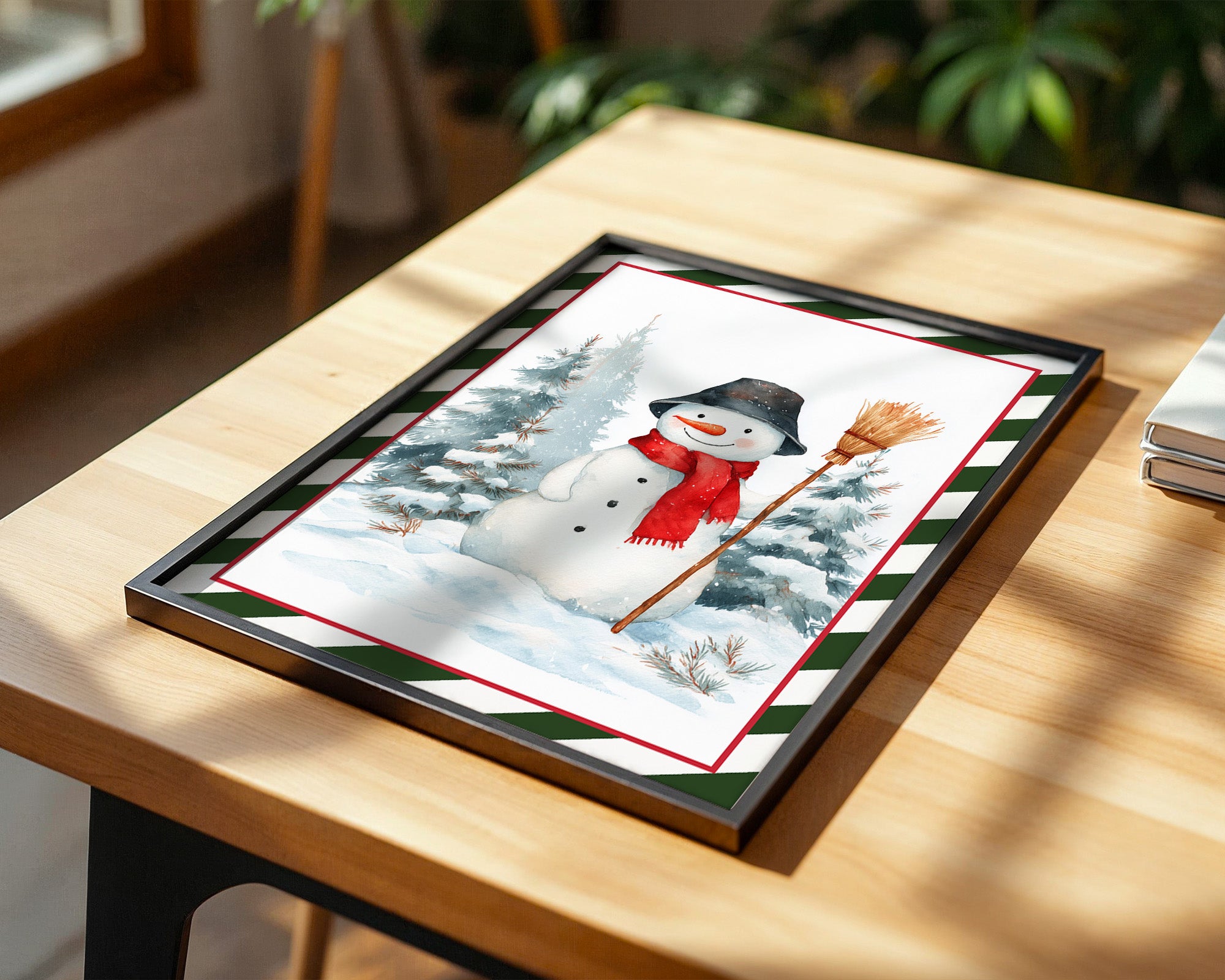 Schneemann mit rotem Schal Winterwald