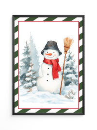 Schneemann mit rotem Schal Winterwald