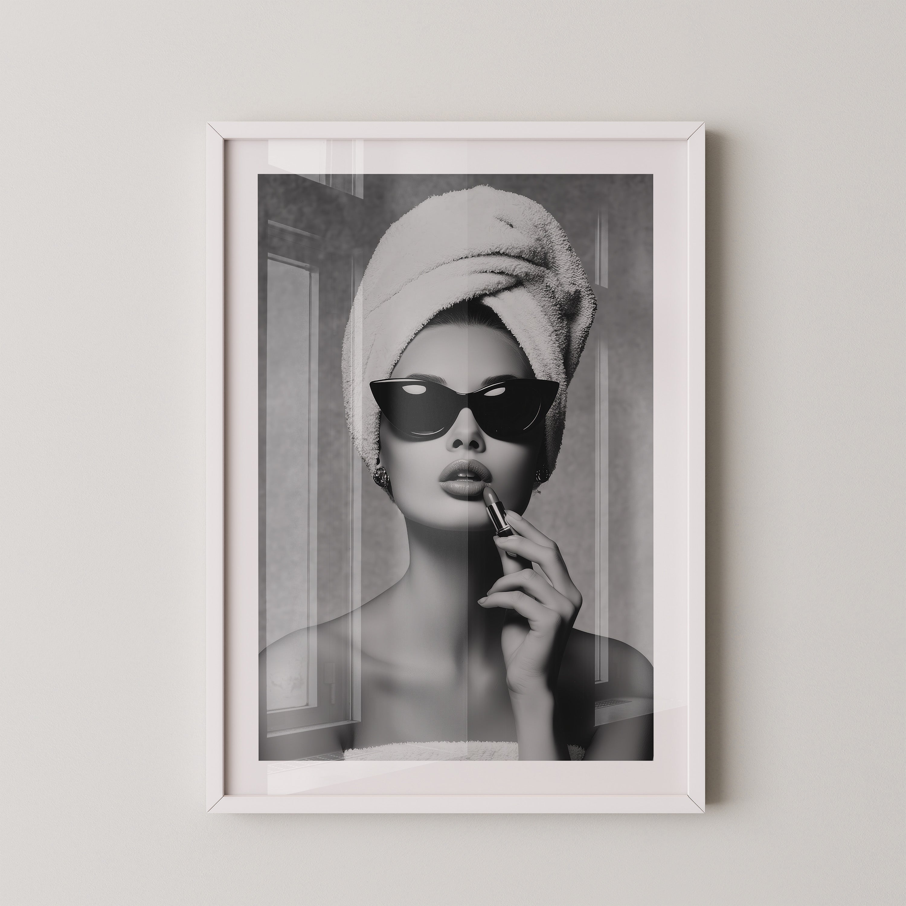 Elegante Frau Lippenstift S/W