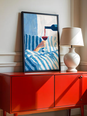 Weinglas im Bett stilisiert