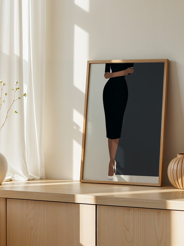 Dame im schwarzen Kleid minimalistisch