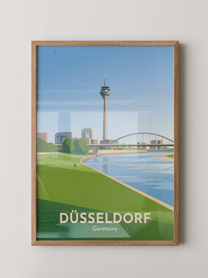 Rheinturm Düsseldorf Flusslandschaft