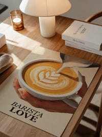 Latte Art Herzgießung