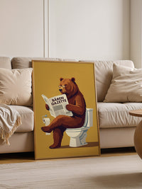 Lesender Bär auf Toilette Humor