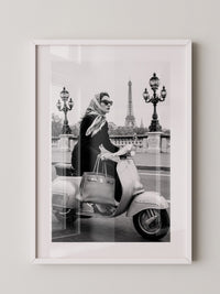 Eiffelturm Vespa Fahrt Retro Stil