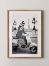 Eiffelturm Vespa Fahrt Retro Stil