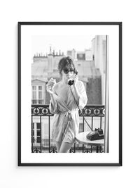 Paris Balkon Frühstück S/W