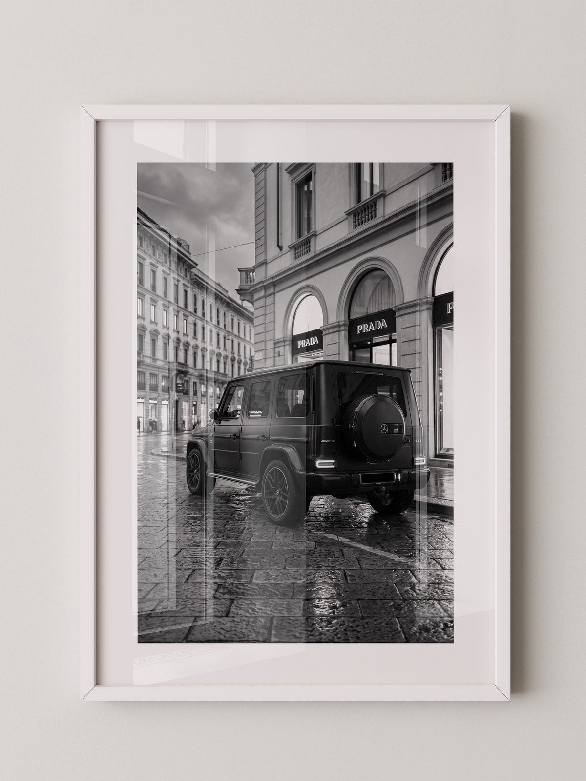 Luxus SUV Stadtansicht S/W