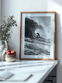 Surfer Riesenwelle Schwarzweiß
