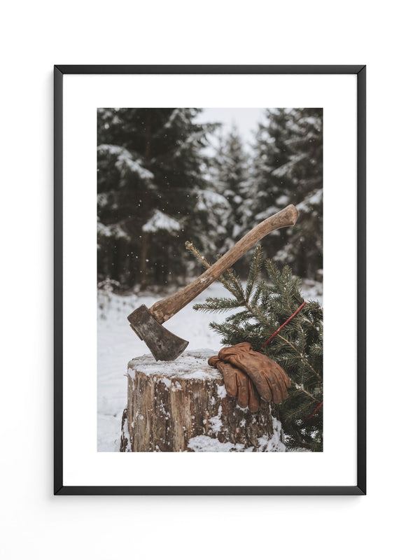 Winterwald mit Axt