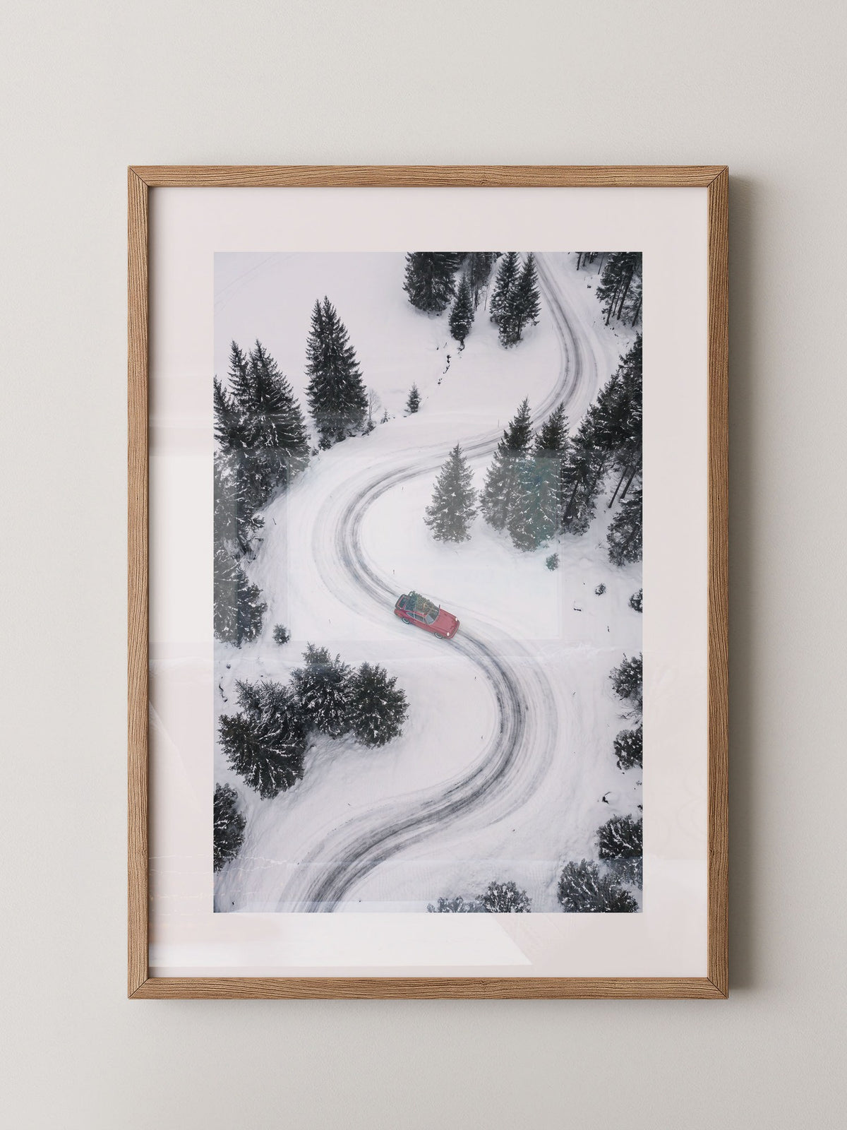 Auto S-Kurve Winterlandschaft