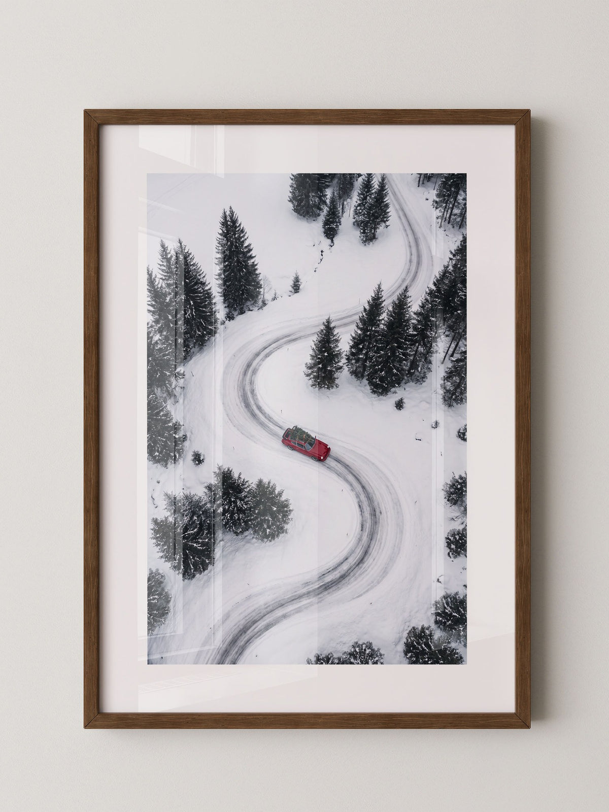 Auto S-Kurve Winterlandschaft