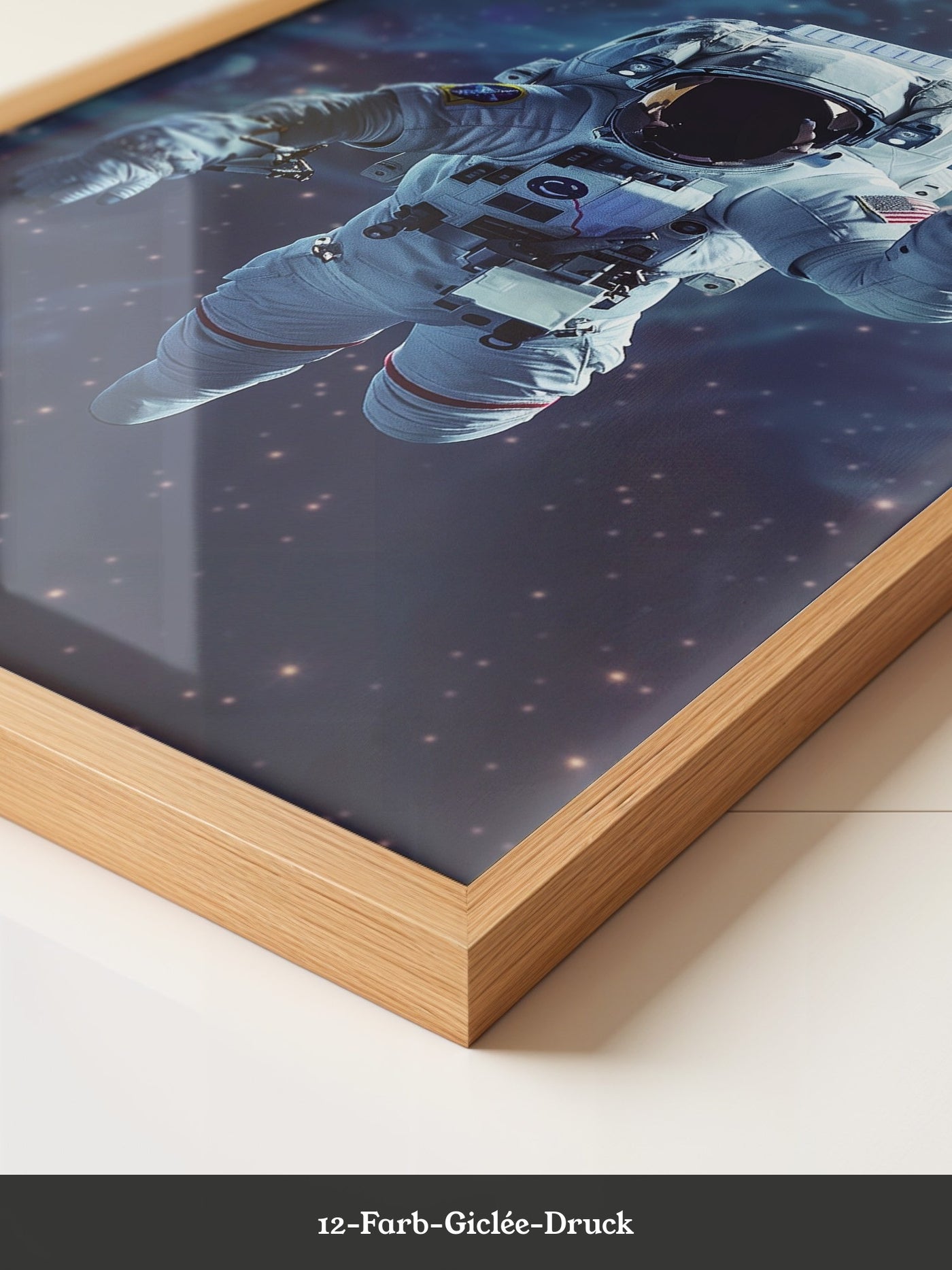 Astronaut im All Farbenspiel