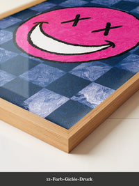 Grinsendes Emoji Pink Blau Gerastert