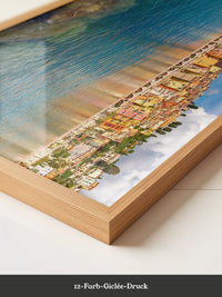Bunte Küstenhäuser Spiegelung