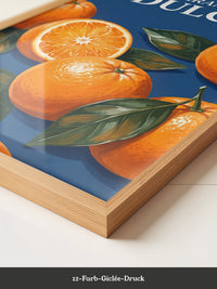 Orangen auf Blauem Hintergrund
