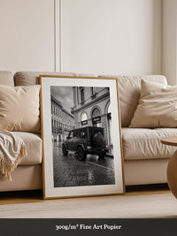 Luxus SUV Stadtansicht S/W