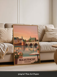 Maastricht Brücke in Abenddämmerung