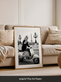 Eiffelturm Vespa Fahrt Retro Stil