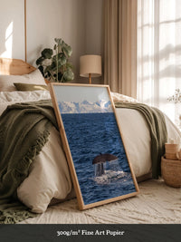Walflosse Ozean Berge