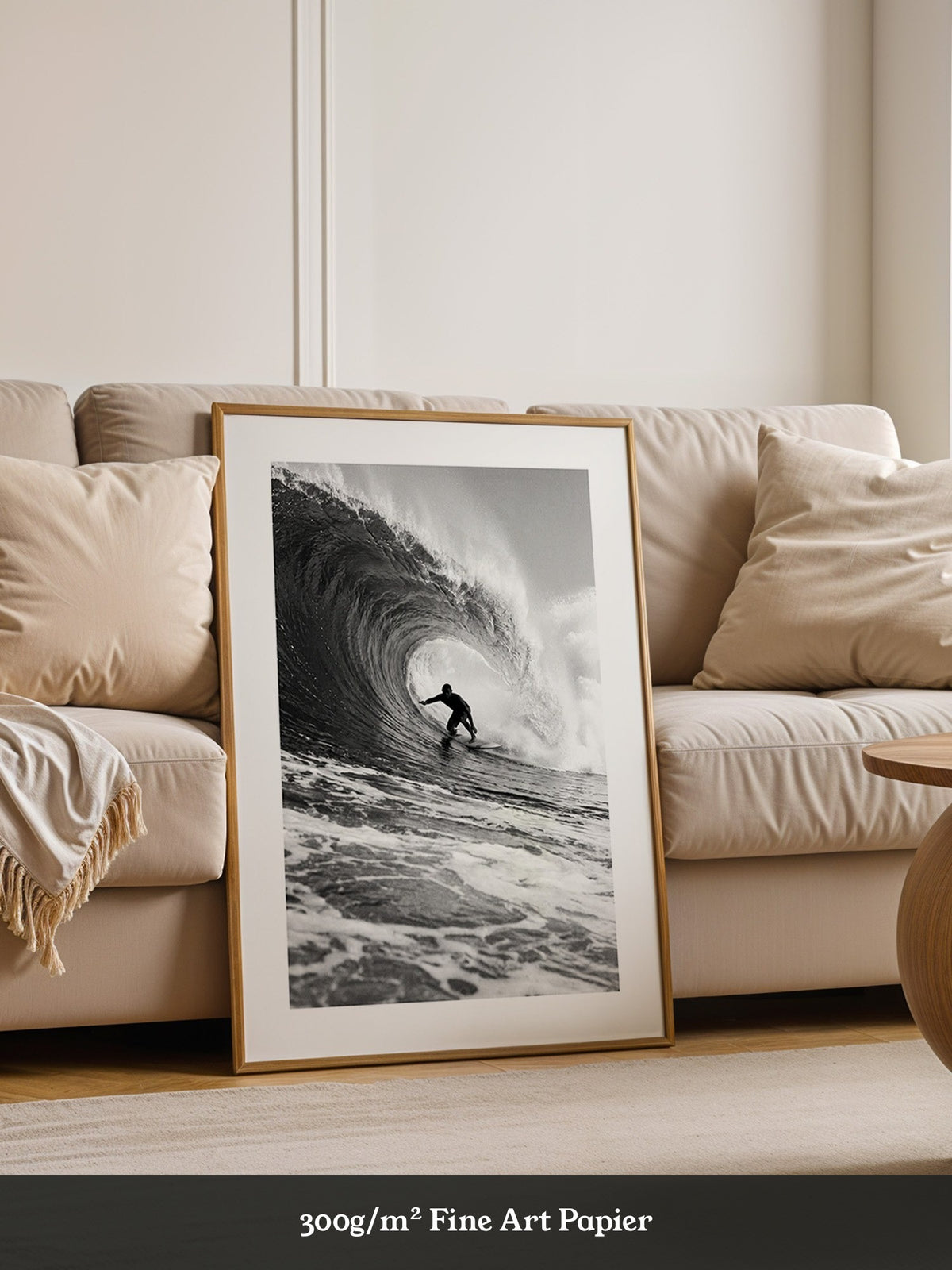 Surfer Riesenwelle Schwarzweiß