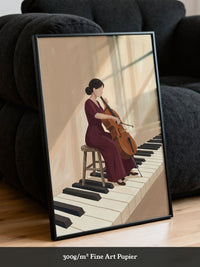 Cellistin auf Klaviertasten