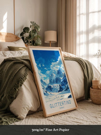 Schneebedeckte Berge in Blau