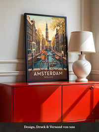 Fahrrad und Tulpen an Amsterdamer Gracht
