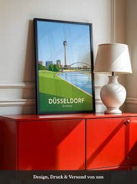 Rheinturm Düsseldorf Flusslandschaft