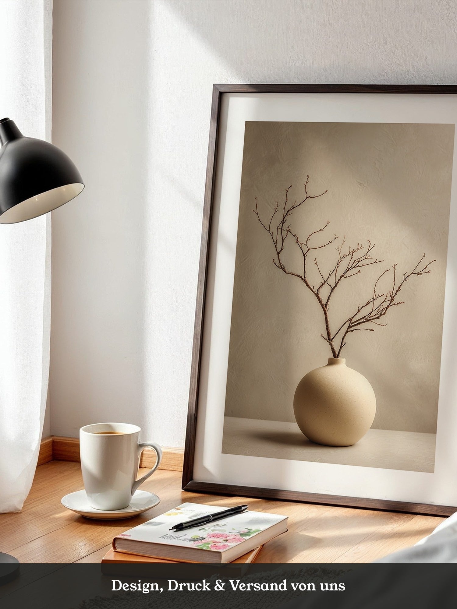 Äste in Kugelvase Minimalistisch