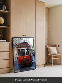Rote Straßenbahn Lissabon retro