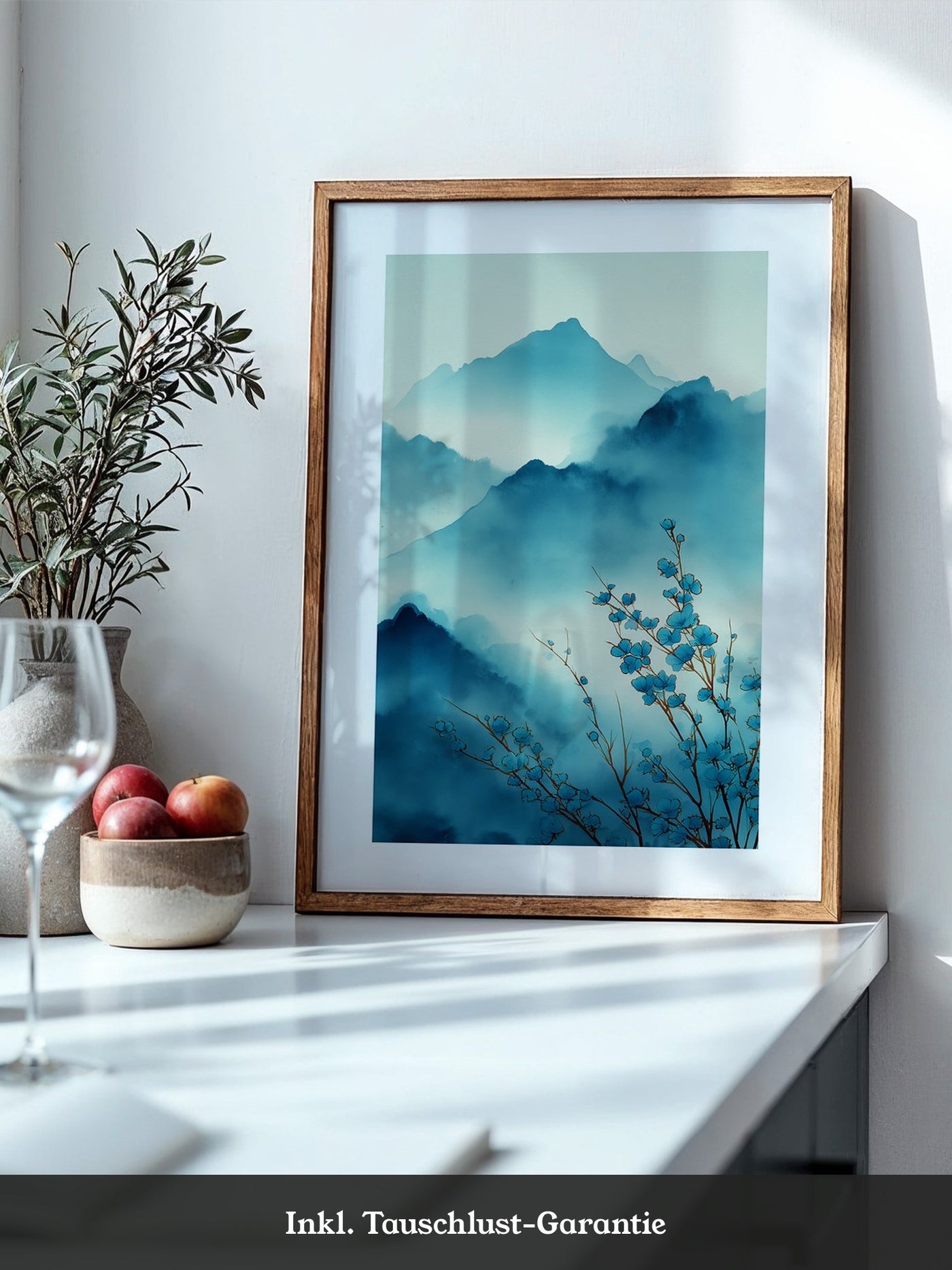 Blaue Blüten Berglandschaft