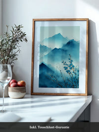 Blaue Blüten Berglandschaft
