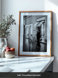 Elegante Frau mit Gepard Retro