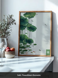 Seerosen und Koi minimalistisch