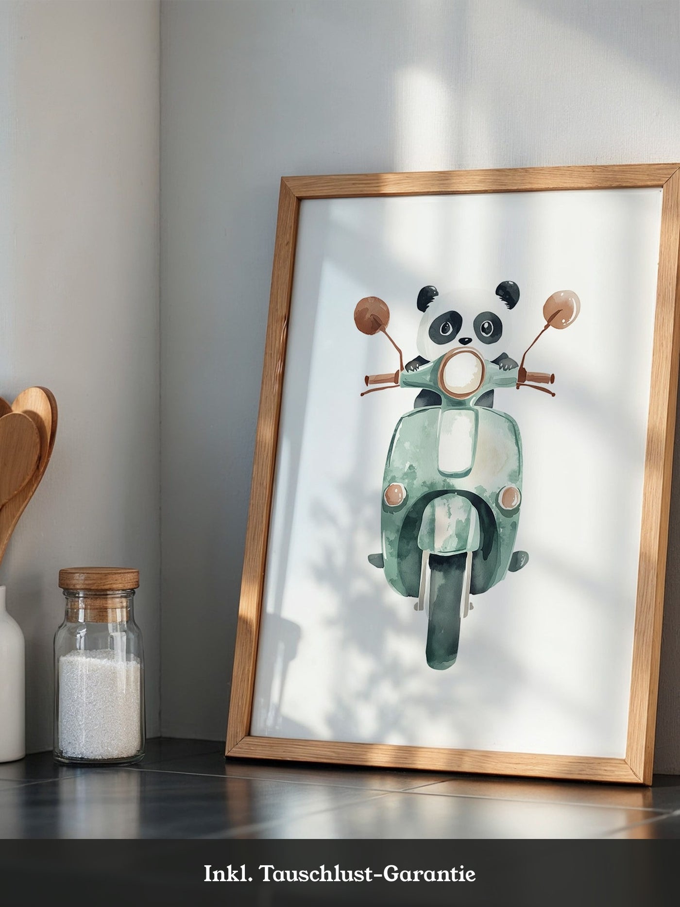 Panda auf mintgrüner Vespa