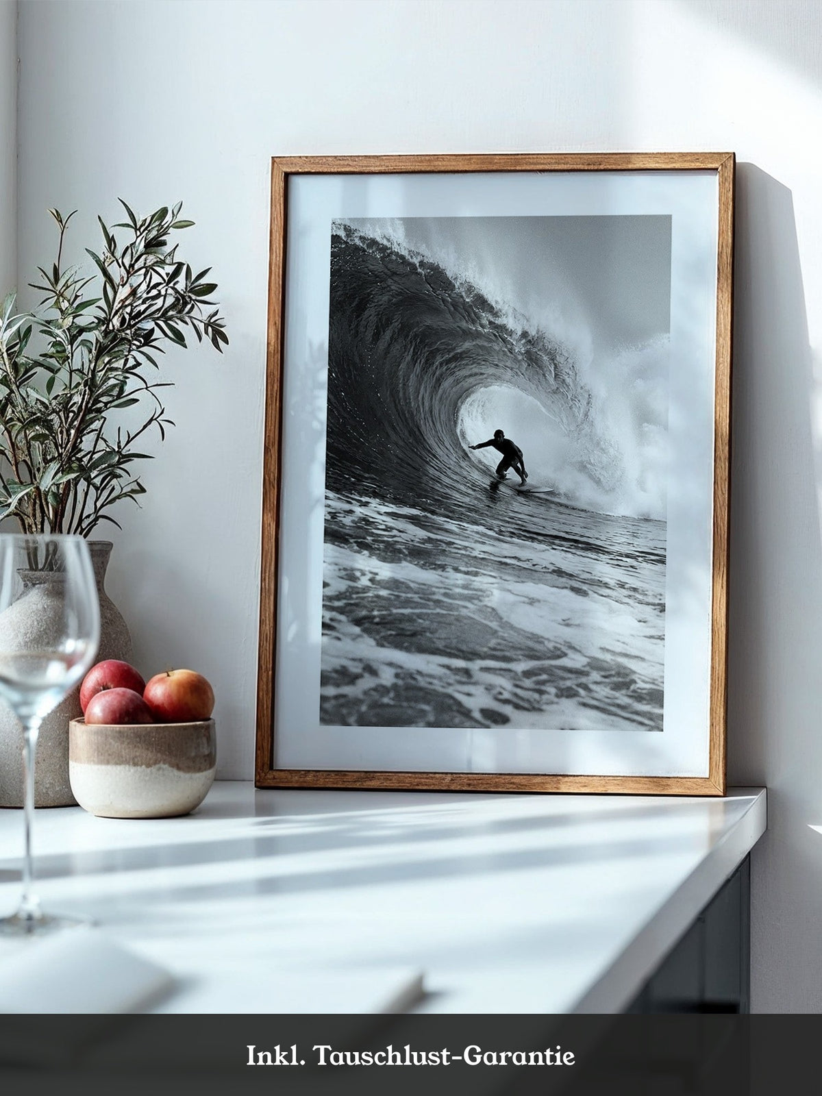 Surfer Riesenwelle Schwarzweiß
