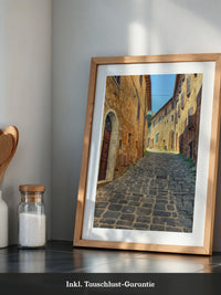 Mittelalter Gasse sonnig
