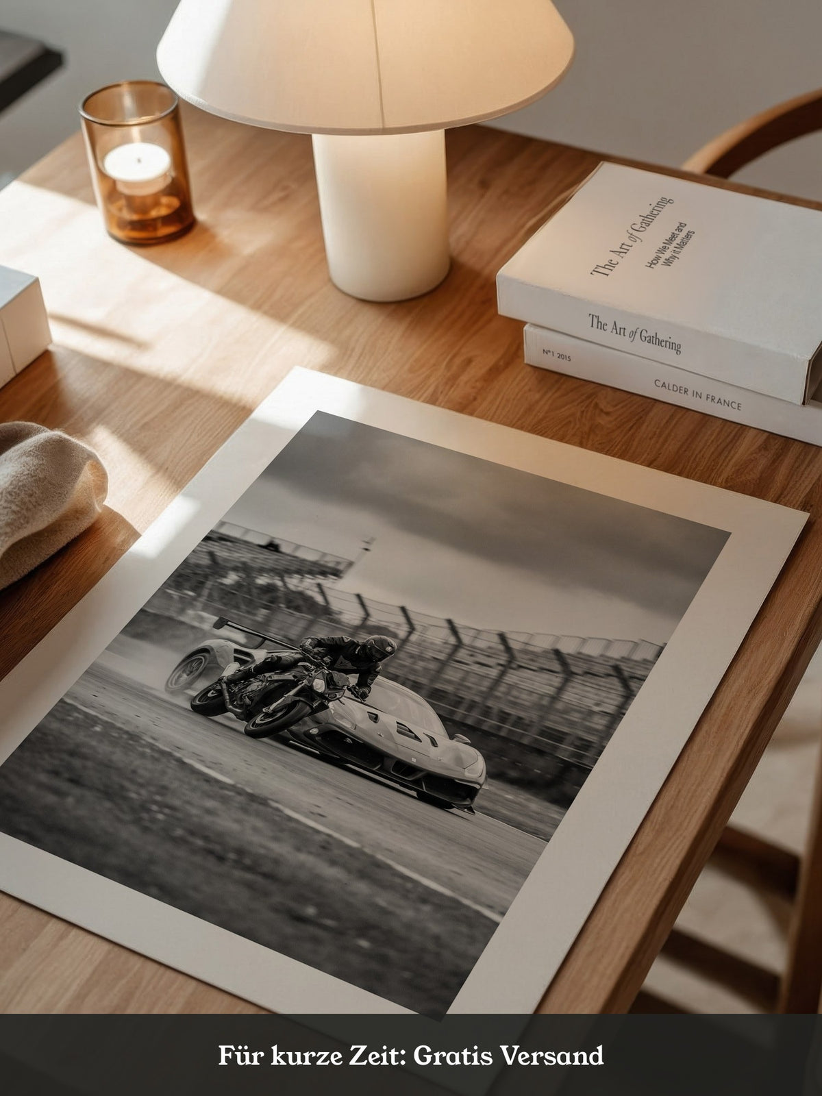 Motorrad und Sportwagen Rennen