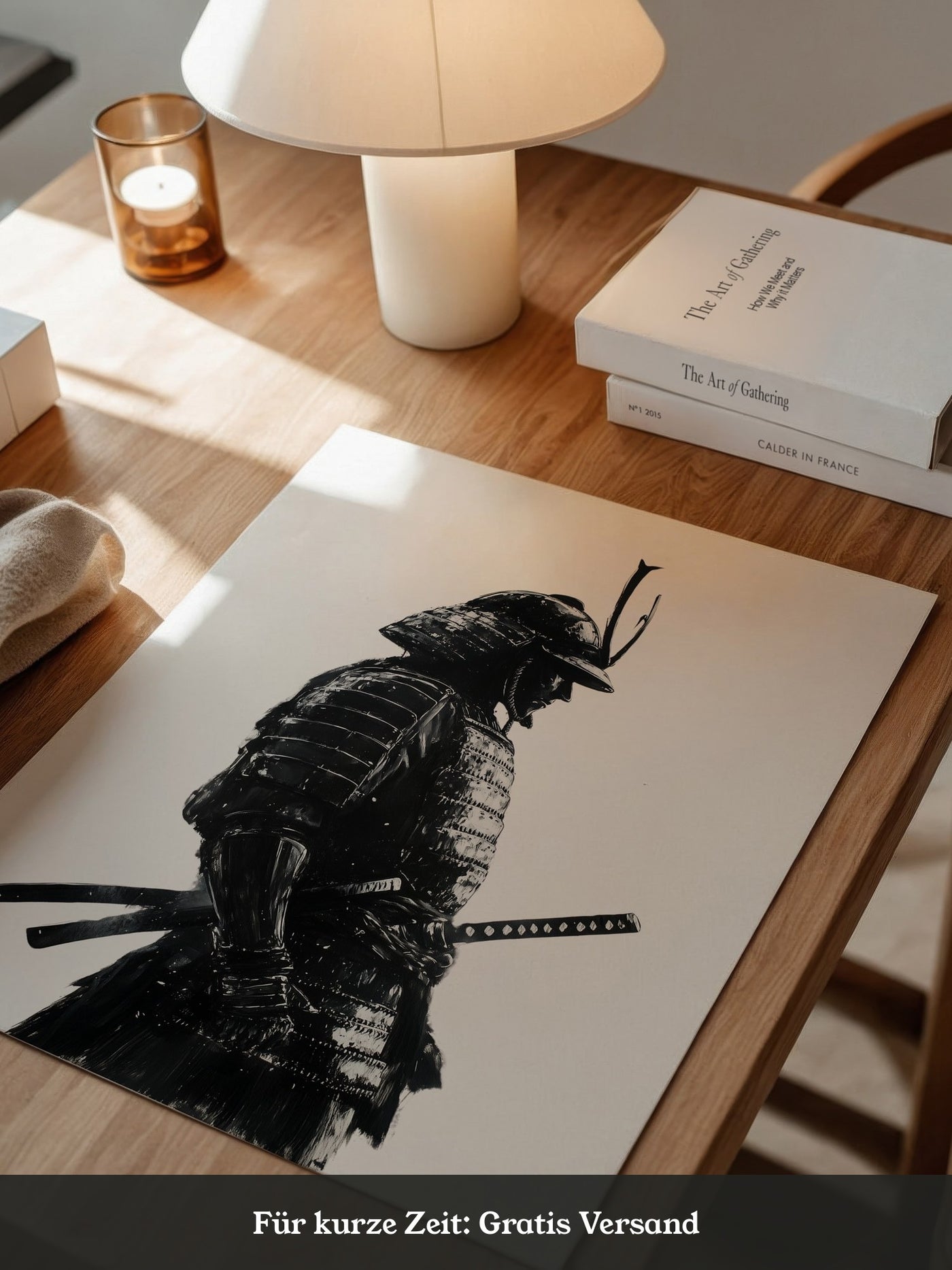 Samurai in Rüstung – Tuschzeichnung in Schwarz-Weiß