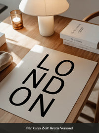 LONDON Schrift vertikal schwarz