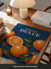 Orangen auf Blauem Hintergrund